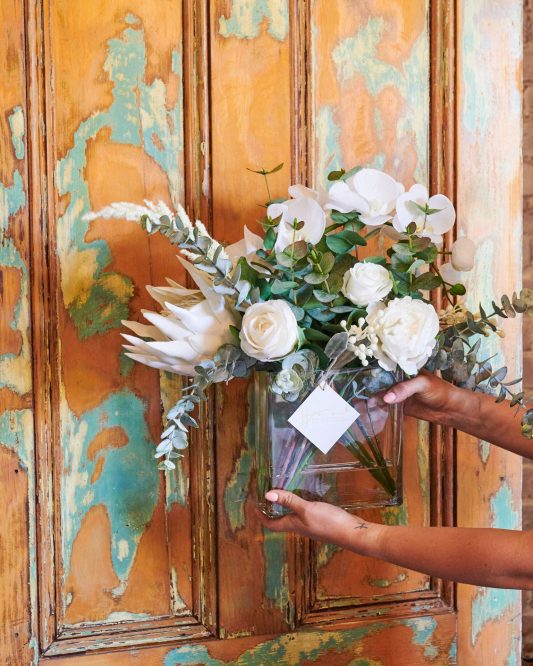 4 Trending Artificial Flower Arrangements in 2022