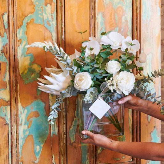 4 Trending Artificial Flower Arrangements in 2022